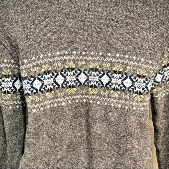 GAP Gray Patterned Sweater MEDIUM - Picture 4 of 4
